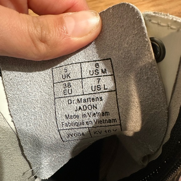 Dr. Martens white combat boots - Picture 6 of 9